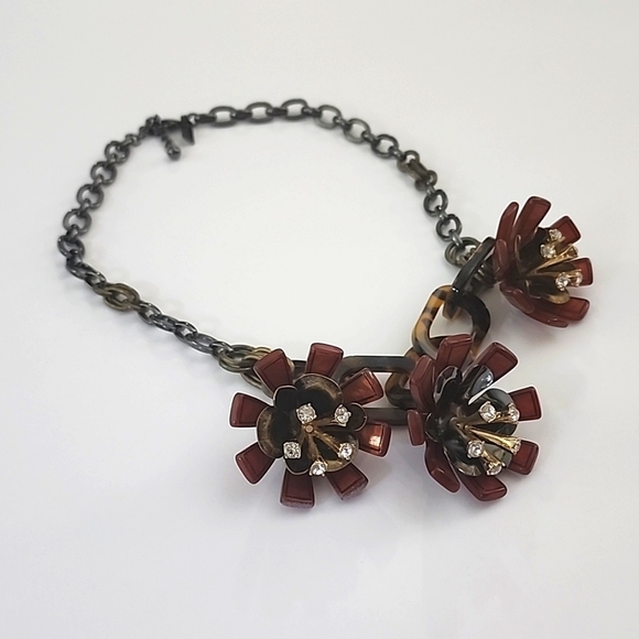 THE LIMITED Statement Necklace Flowers, Gunmetal Link Chain, Crystals NWOT - Picture 4 of 4